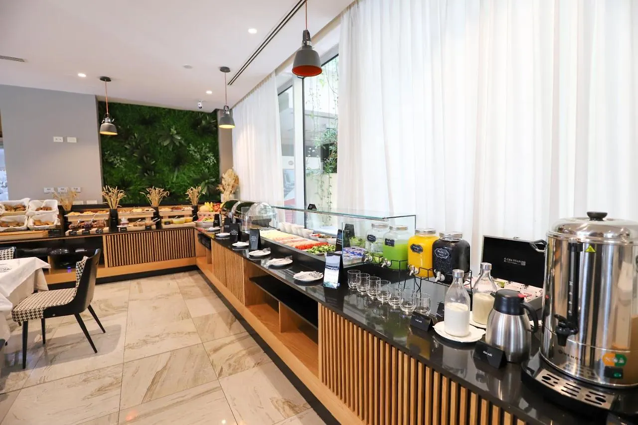 Best Western Premier Ark Hotel Тирана