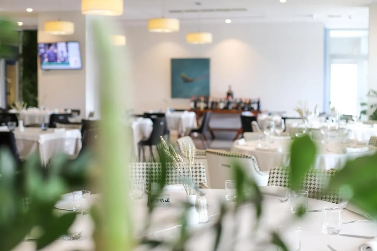 Best Western Premier Ark Hotel Тирана