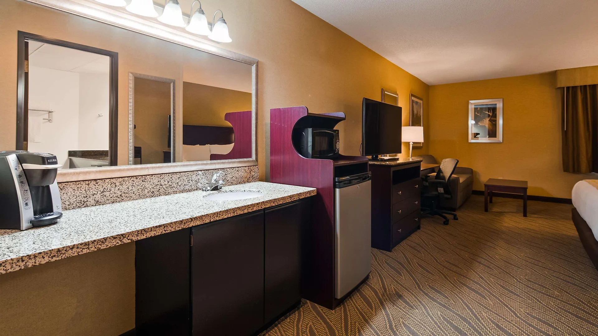 Best Western Premier Ark Hotel Тирана