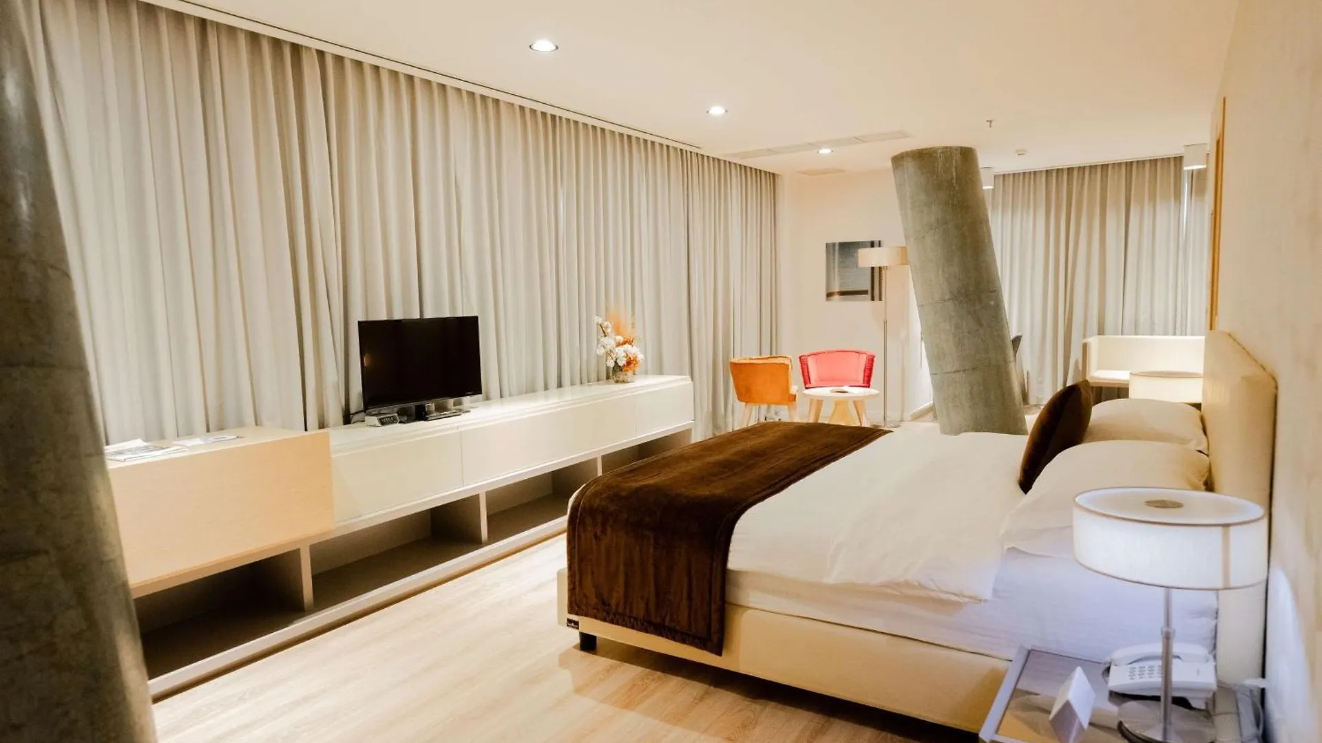 Best Western Premier Ark Hotel Тирана